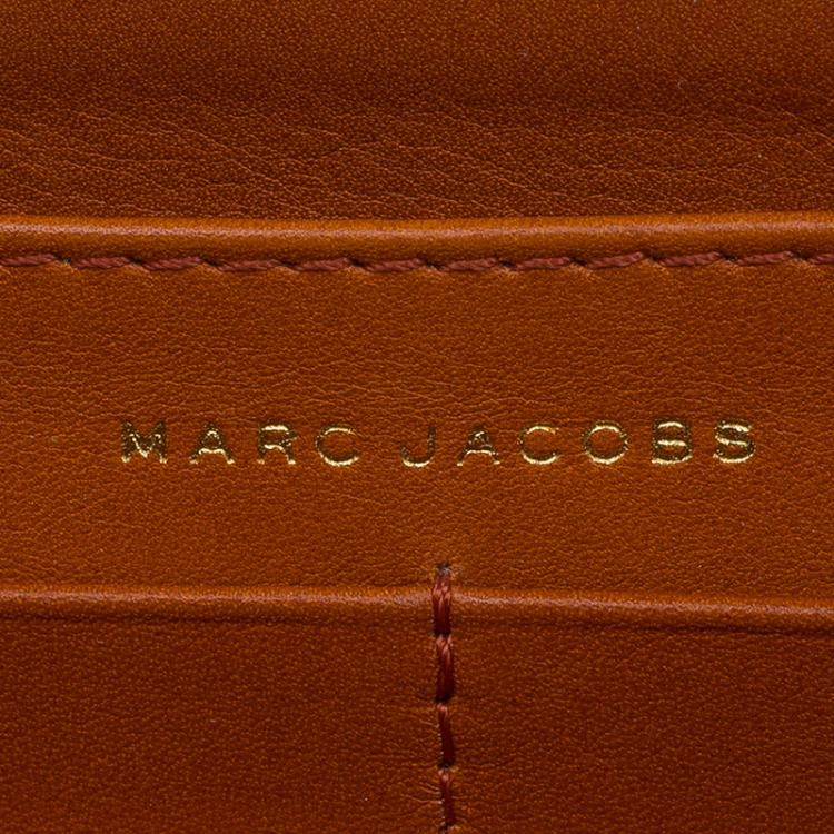 Pre Owned Marc Jacobs Orange Quilted Leather Deluxe Zip Around Wallet