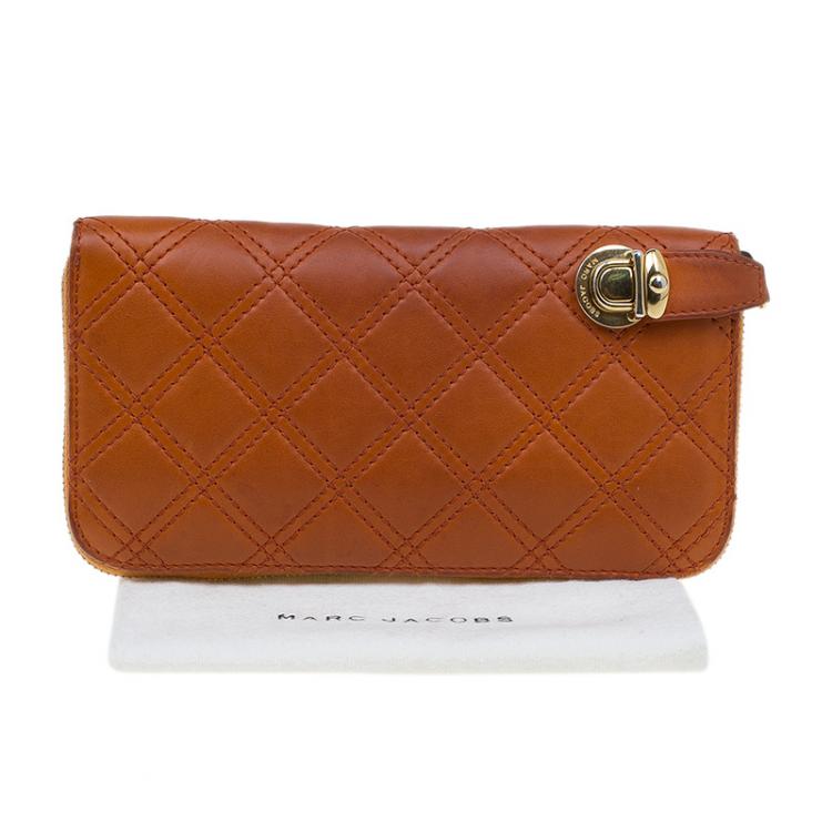 Pre Owned Marc Jacobs Orange Quilted Leather Deluxe Zip Around Wallet