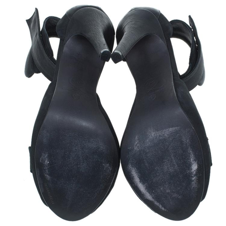 Pre Owned MCQ by Alexander MCQueen Black Leather Ankle Strap Sandals Size 37