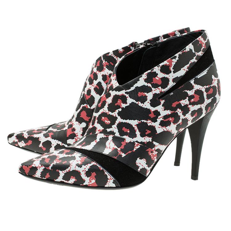 Pre Owned McQ by Alexander McQueen Leopard Print Ankle Boots Size 39 