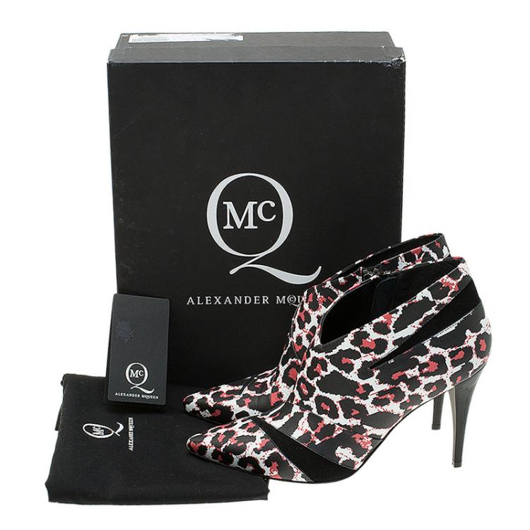 Pre Owned McQ by Alexander McQueen Leopard Print Ankle Boots Size 39 