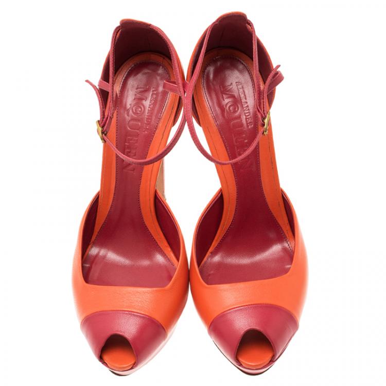 Pre Owned McQ by Alexander McQueen Red and Orange Leather Peep Toe Platform Sandals Size 39