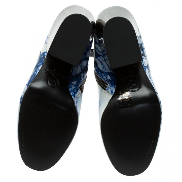 Pre Owned McQ by Alexander McQueen Blue and White Printed Leather Geffrye Boots Size 39