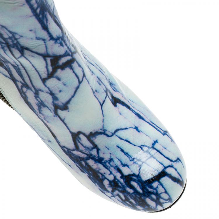 Pre Owned McQ by Alexander McQueen Blue and White Printed Leather Geffrye Boots Size 39