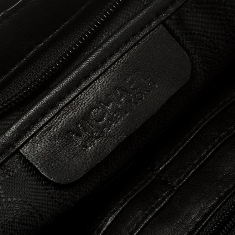 Pre Owned Michael Kors Black Leather Pleated Daria Clutch Bag