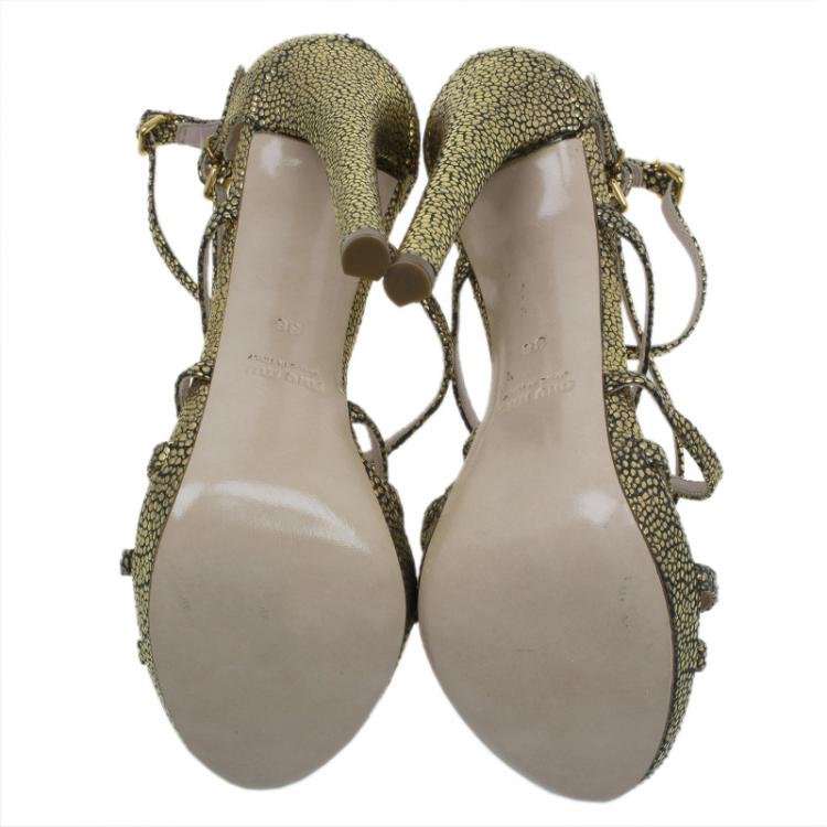مملوكة مسبقًا Miu Miu Gold Stingray Strappy Platform Sandals Size 36