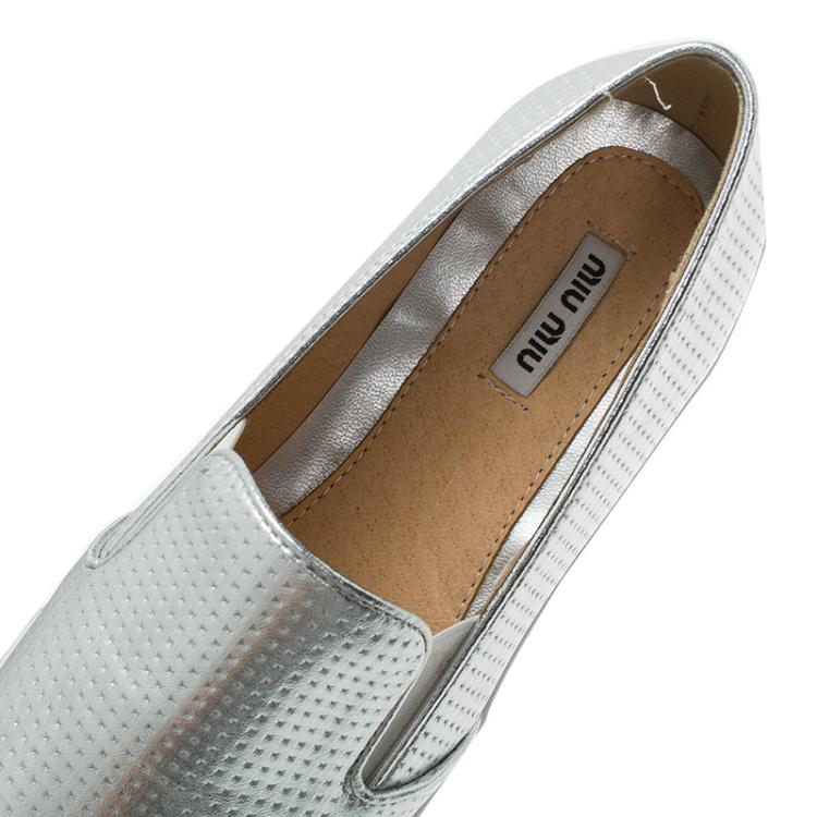 Pre Owned Miu Miu Two Tone Metallic Embossed Leather Platform Slip-on Sneakers Size 38