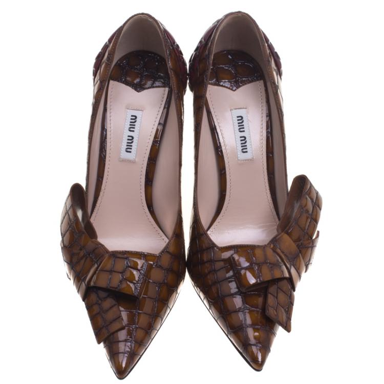 Pre Owned Miu Miu Brown And Burgundy Crocodile Leather Bow Detail Pointed Toe Pumps Size 39