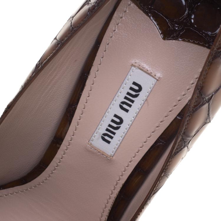 Pre Owned Miu Miu Brown And Burgundy Crocodile Leather Bow Detail Pointed Toe Pumps Size 39
