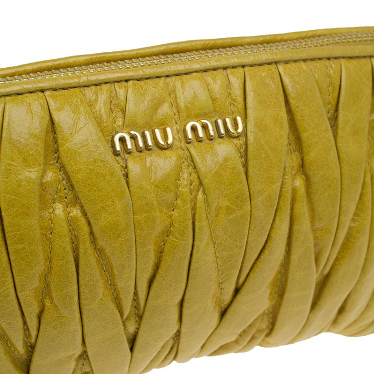 Pre Owned Miu Miu Yellow Matelasse Leather Clutch