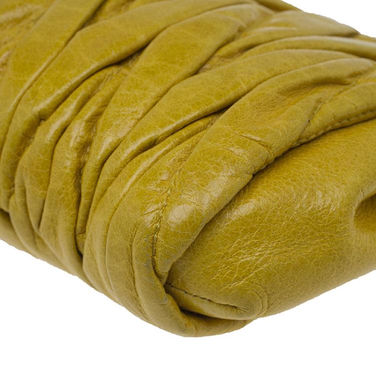 Pre Owned Miu Miu Yellow Matelasse Leather Clutch
