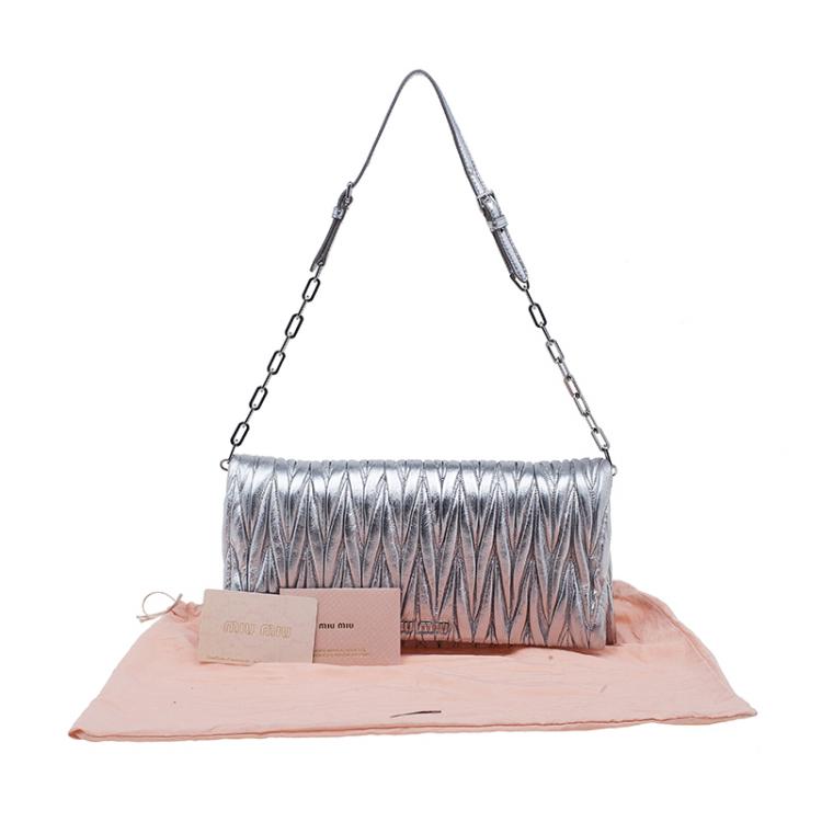 Pre Owned Miu Miu Metallic Silver Leather Azalea Matelasse Pochette