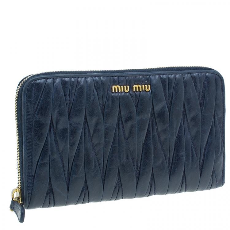 Pre Owned Miu Miu Navy Blue Matelasse Zip Around Wallet