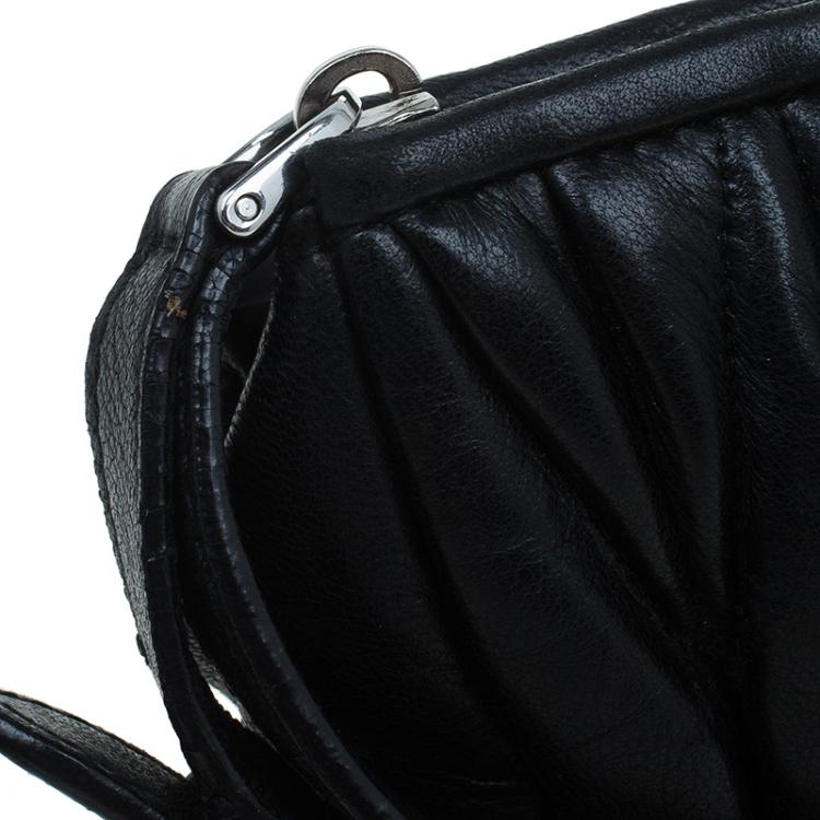 Pre Owned Miu Miu Black Matelasse Leather Wristlet Clutch 