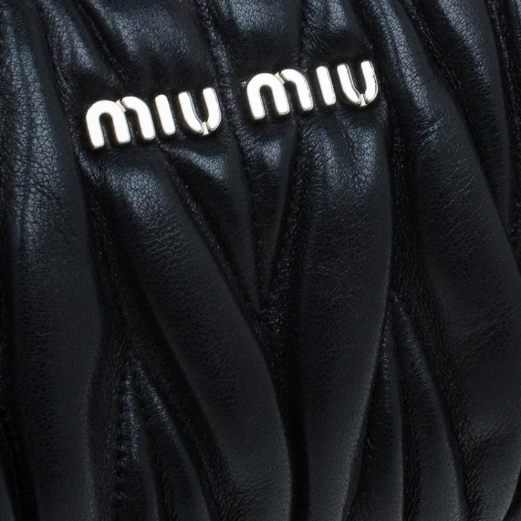 Pre Owned Miu Miu Black Matelasse Leather Wristlet Clutch 