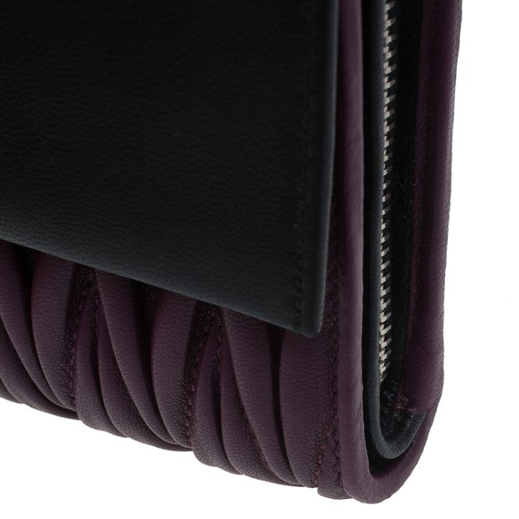 Pre Owned Miu Miu Purple and Black Matalasse Leather Compact Wallet