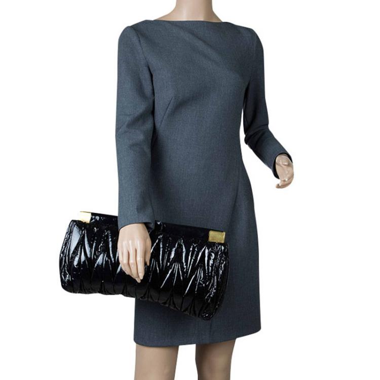 Pre Owned Miu Miu Black Patent Leather matelasse Clutch