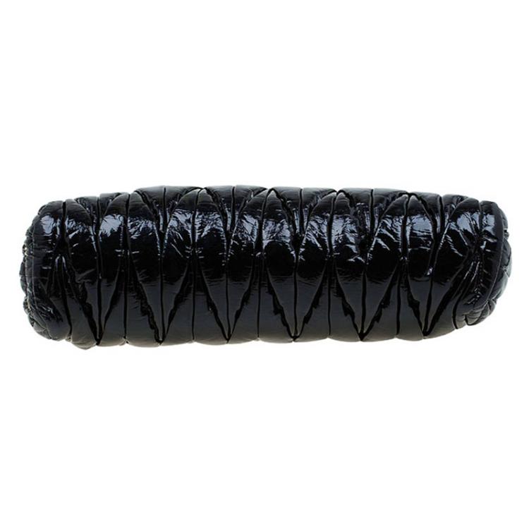 Pre Owned Miu Miu Black Patent Leather matelasse Clutch