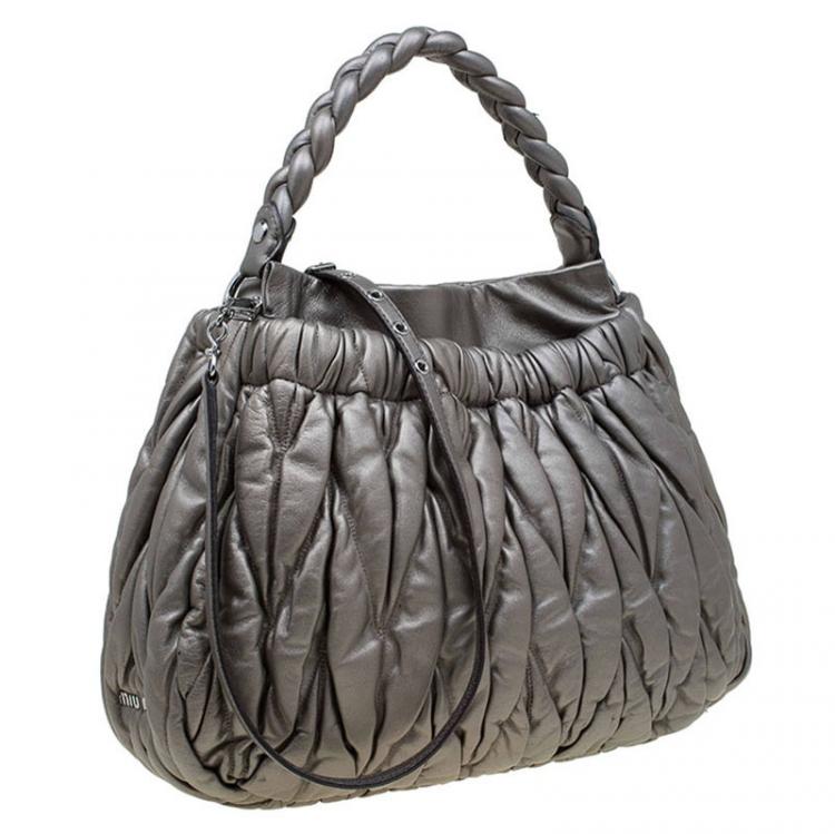Pre Owned Miu Miu Metallic Silver Matelasse Leather Hobo