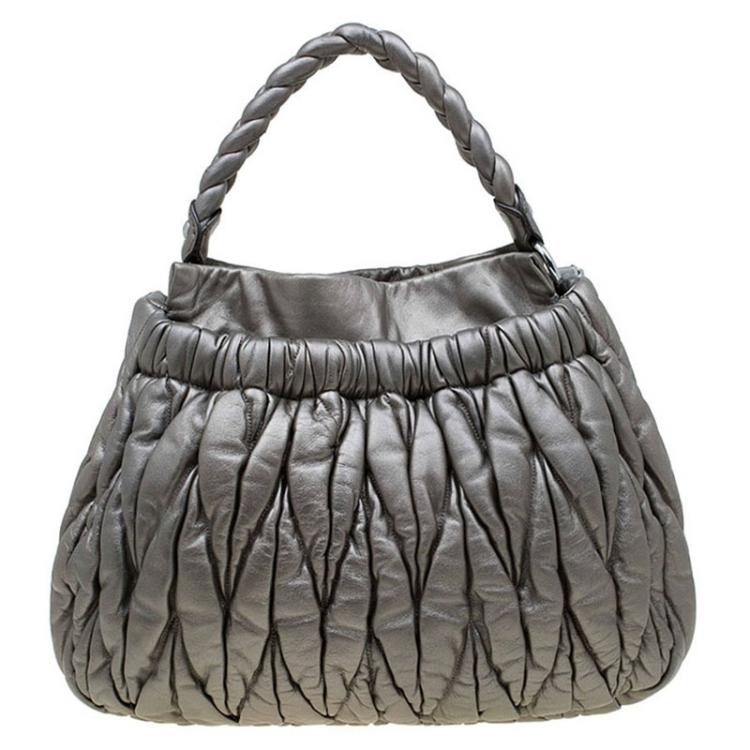 Pre Owned Miu Miu Metallic Silver Matelasse Leather Hobo