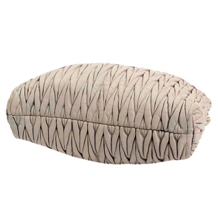 Pre Owned Miu Miu Beige Leather Matelasse Tote Bag