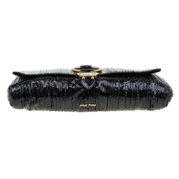 Pre Owned Miu Miu Black Patent Leather Plisse Clutch