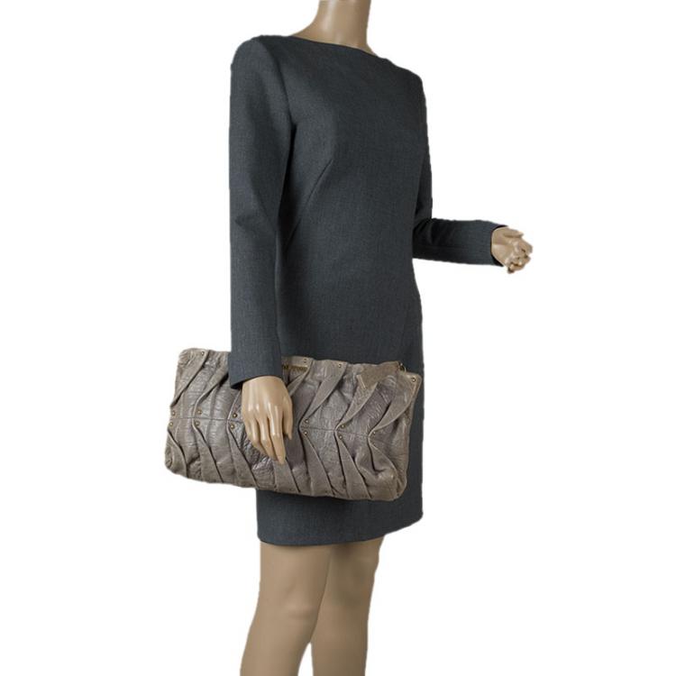 Pre Owned Miu Miu Grey Matelasse Nappa Leather Clutch