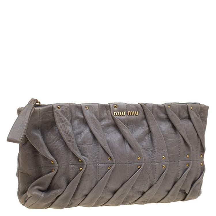 Pre Owned Miu Miu Grey Matelasse Nappa Leather Clutch