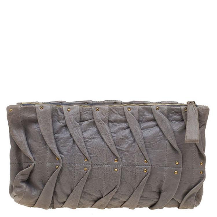 Pre Owned Miu Miu Grey Matelasse Nappa Leather Clutch