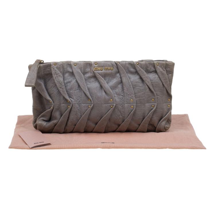 Pre Owned Miu Miu Grey Matelasse Nappa Leather Clutch