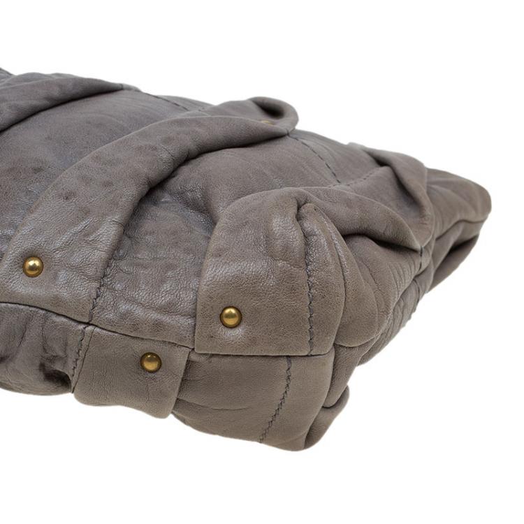 Pre Owned Miu Miu Grey Matelasse Nappa Leather Clutch