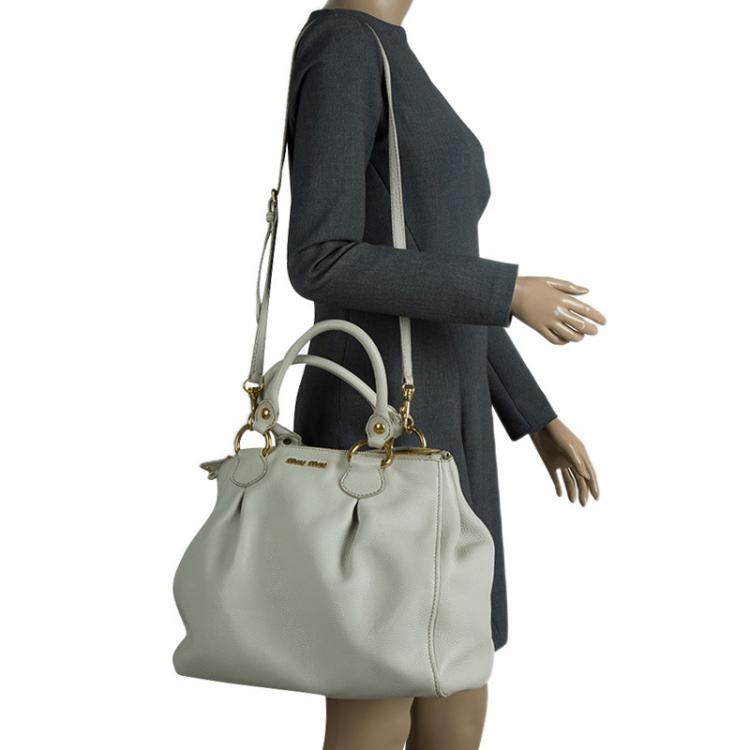 Pre Owned Miu Miu Off White Leather Double Zip Tote