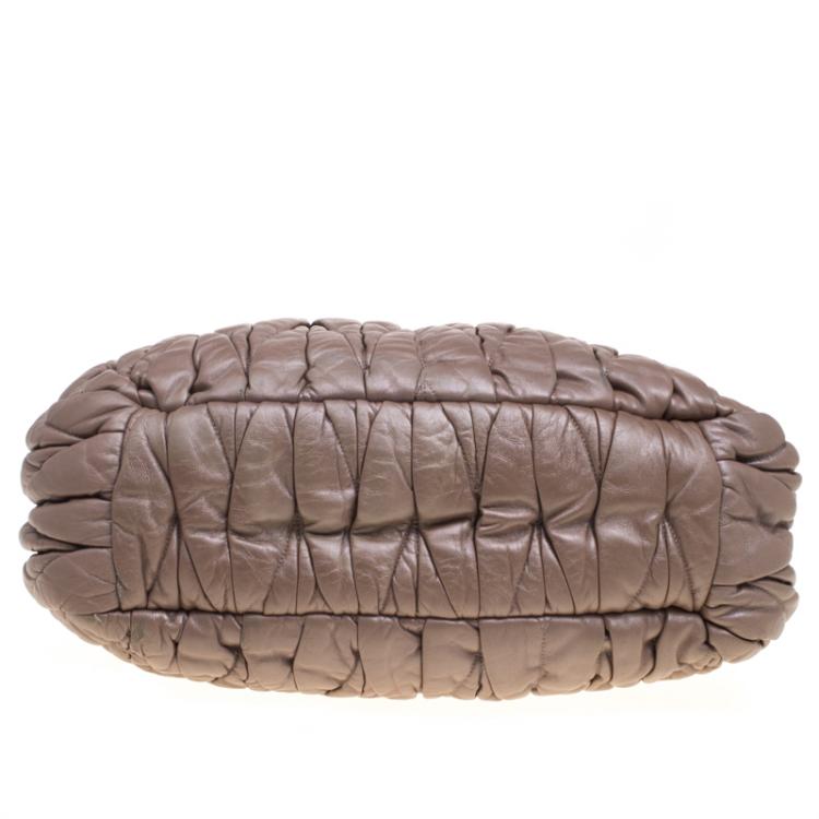 Pre Owned Miu Miu Beige Matelasse Leather Hobo