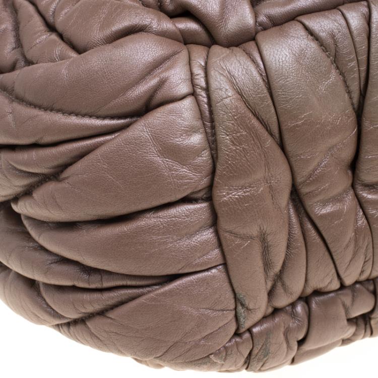 Pre Owned Miu Miu Beige Matelasse Leather Hobo