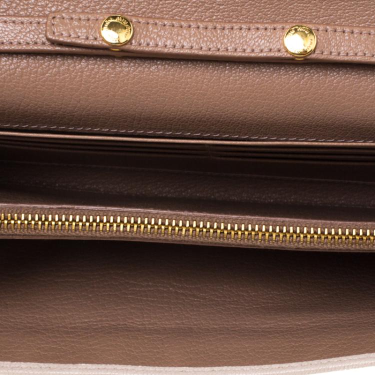 Pre Owned Miu Miu Off White/ Beige Leather Chain Clutch Bag