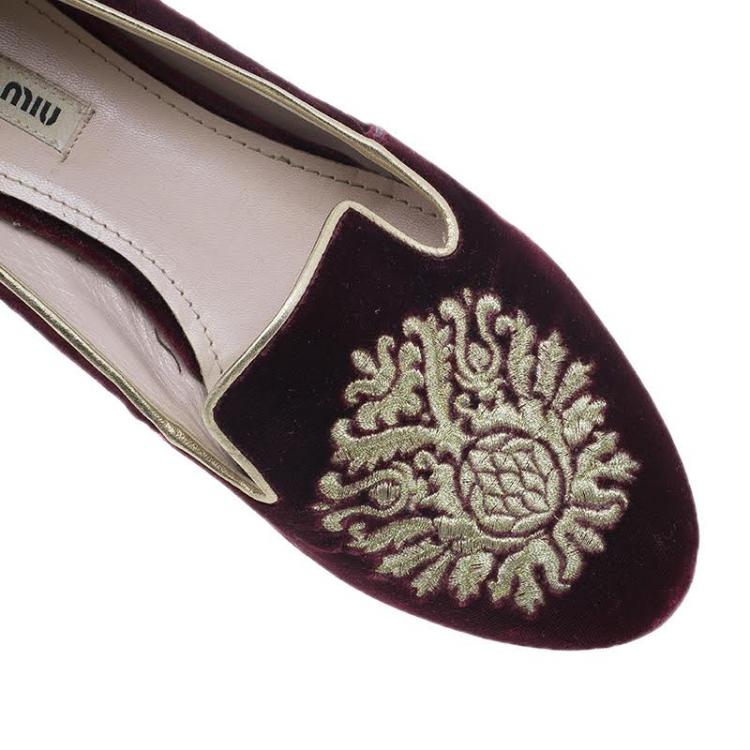 Pre Owned Miu Miu Burgundy Velvet Crest Embellished Smoking Slippers Size 38