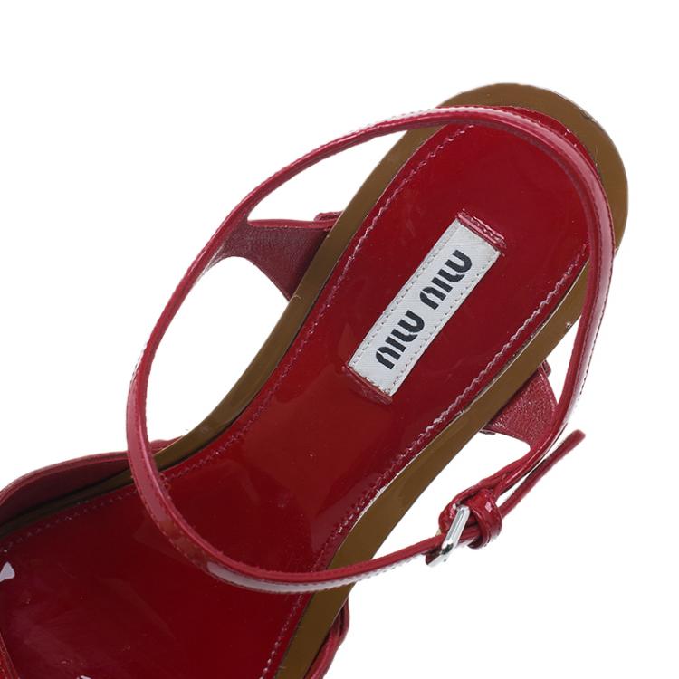 Pre Owned Miu Miu Red Patent Ankle Strap Platform Sandals Size 39