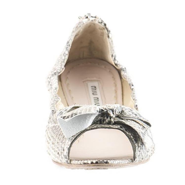 مملوكة مسبقًا Miu Miu Python Bow Open Toe Ballet Flats Size 37.5