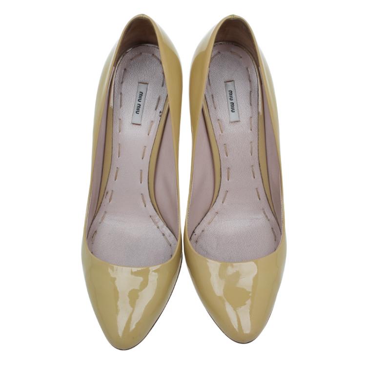 Pre Owned Miu Miu Yellow Patent Hidden Platform Pumps Size 38 