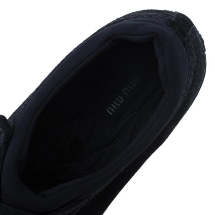 مملوكة مسبقًا Miu Miu Black Suede Crystal Cap Toe Suede Sneakers Size 39