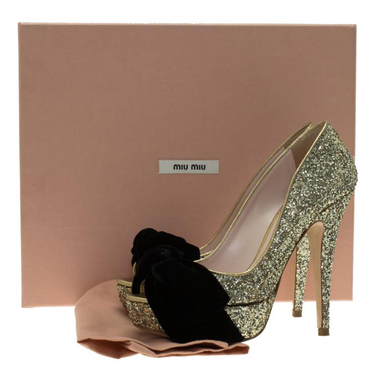 Pre Owned Miu Miu Gold Glitter Velvet Bow Peep Toe Platform Pumps Size 35