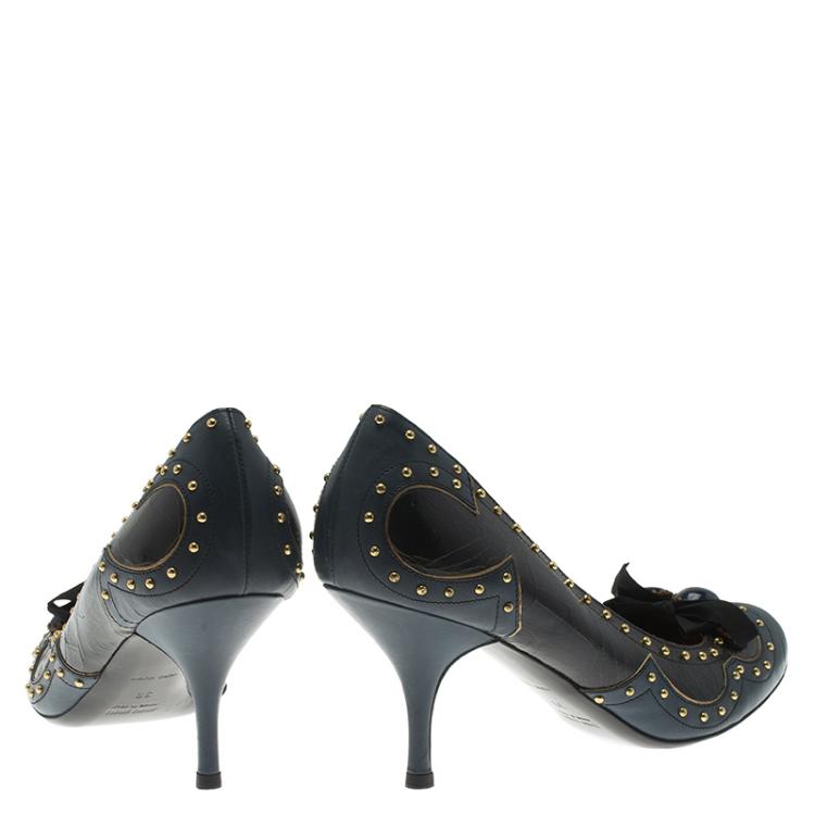 مملوكة مسبقًا Miu Miu Two Tone Studded Leather Pumps Size 39