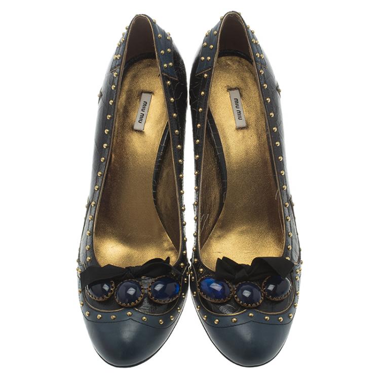 مملوكة مسبقًا Miu Miu Two Tone Studded Leather Pumps Size 39