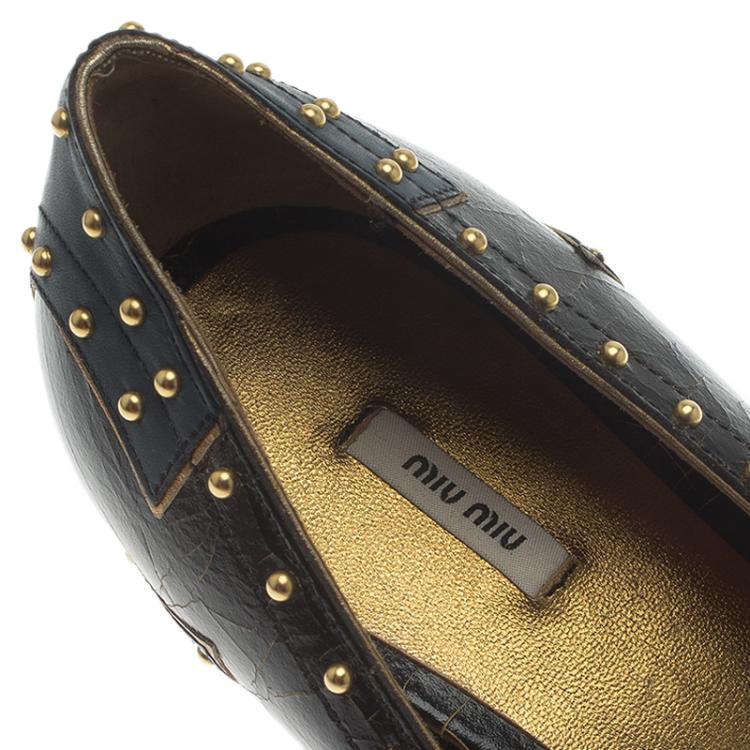 مملوكة مسبقًا Miu Miu Two Tone Studded Leather Pumps Size 39