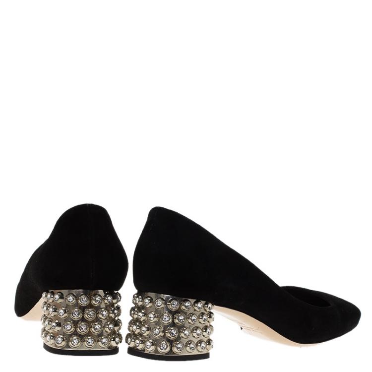 مملوكة مسبقًا Miu Miu Black Suede Crystal Block Heel Pumps Size 39