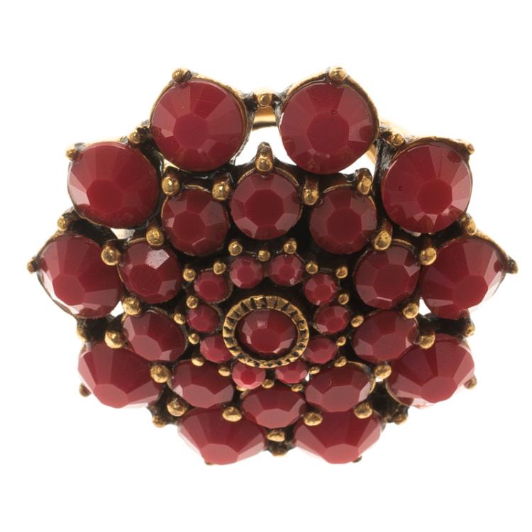 مملوكة مسبقًا Oscar de la Renta Red Resin Flower Dome Ring Size 54.5