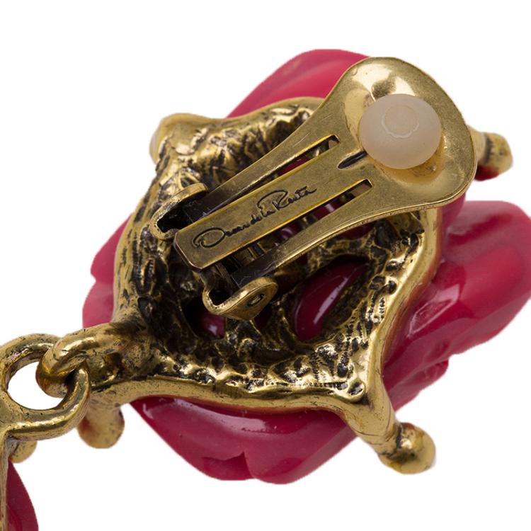 مملوكة مسبقًا Oscar de la Renta Double Rose Red Amaranth Clip-On Earrings