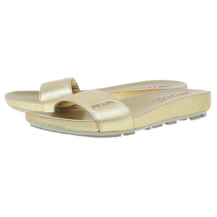 مملوكة مسبقًا Prada Sport Gold Saffiano Leather Slides Size 38