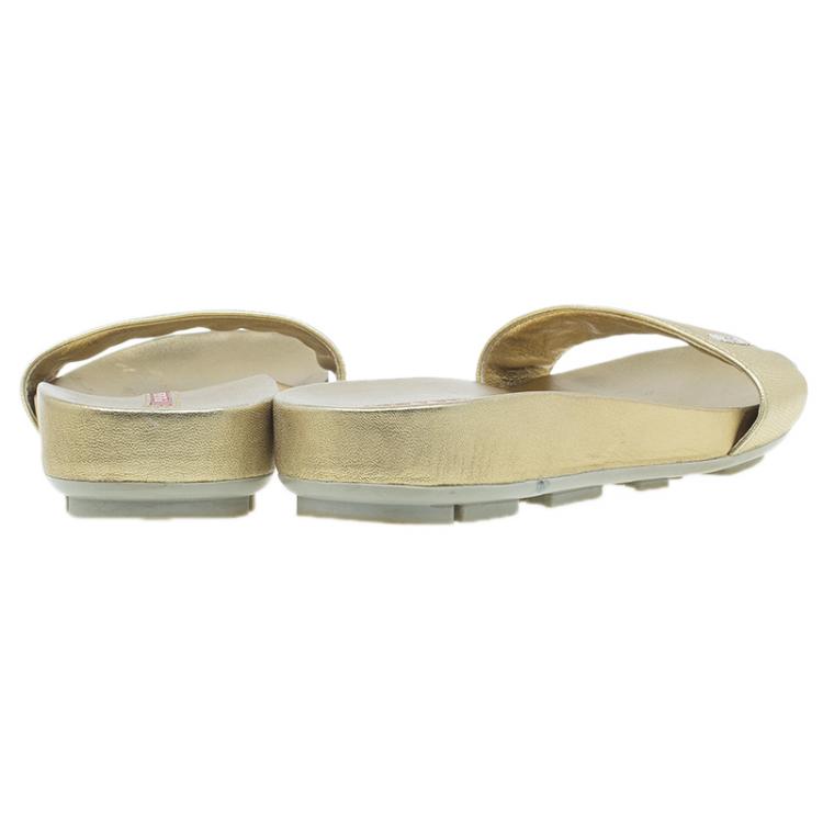 مملوكة مسبقًا Prada Sport Gold Saffiano Leather Slides Size 38