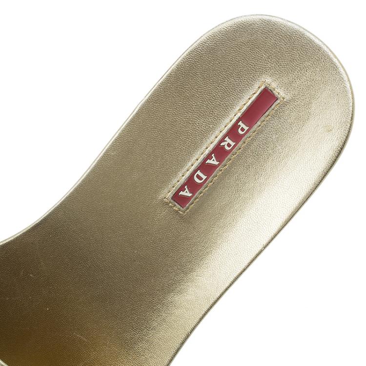 مملوكة مسبقًا Prada Sport Gold Saffiano Leather Slides Size 38